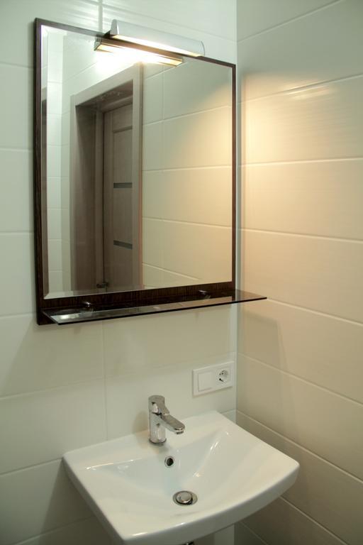 Solo Apartment Dragomanova Kiev Cameră foto